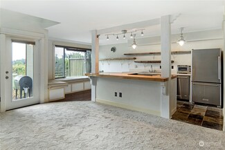 350 Carter Ave Unit 5, Friday Harbor, WA 98250