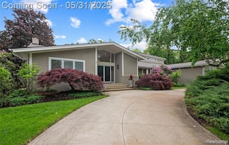 4495 Stony River Dr, Bloomfield Hills, MI 48301