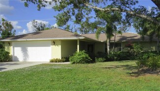 387 Huntington Dr, Naples, FL 34109
