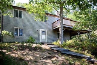 9 Glacier Dr, Truro, MA 02631
