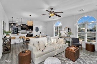 4763 E Red Oak Ln Unit 102, Gilbert, AZ 85297