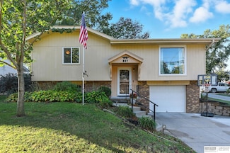 907 9th Ave, Plattsmouth, NE 68048