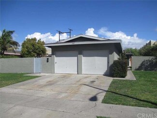 1527 S Pacific Ave, Santa Ana, CA 92704