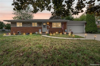 6815 Apache Trail, Westland, MI 48185