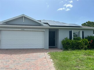 3904 NE 8th Place, Cape Coral, FL 33909