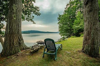 1087 Mayhew Turnpike, Bristol, NH 03222
