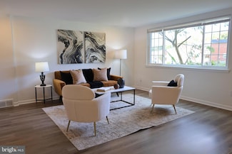 3920 Elson Rd, Brookhaven, PA 19015