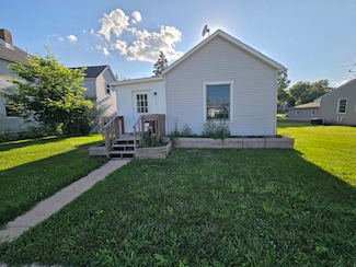 205 S Congress Ave, Polo, IL 61064