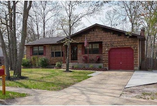 239 Centaurian Dr, West Berlin, NJ 08091