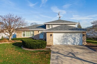 16213 Alexandria Dr, Tinley Park, IL 60477