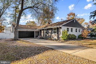 120 Covered Bridge Rd, Cherry Hill, NJ 08034