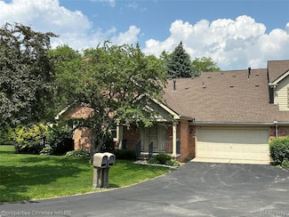 3 Cornell Ct Unit 27, Dearborn, MI 48124