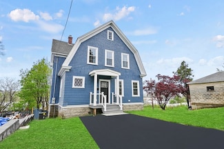 30 Boardman St, Worcester, MA 01606