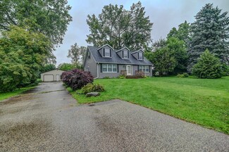 4986 W Clayton Rd, Fitchburg, WI 53711