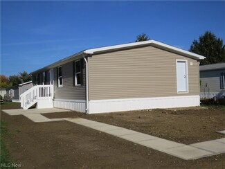 1635 Caddy Ln, Painesville, OH 44077