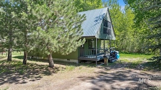 186 Phillips Creek Ln, Fairfield, ID 83327