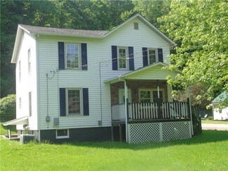 192 Bradys Bend Cemetery Rd, East Brady, PA 16028