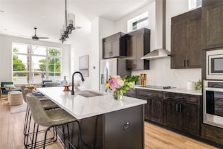 13325 Bee St Unit 302, Farmers Branch, TX 75234