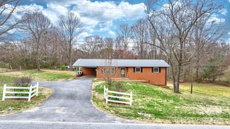 104 Pop Davis Rd, Taylorsville, NC 28681
