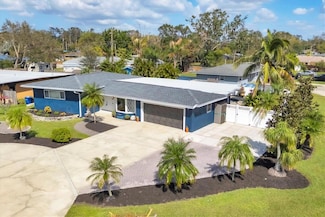 3967 Prudence Dr, Sarasota, FL 34235