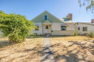 808 Jefferson Ave, Toppenish, WA 98948