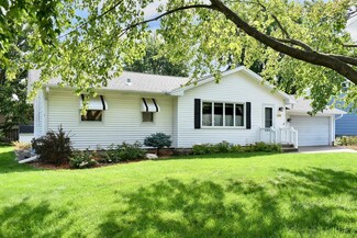 476 Sunset Dr, Winona, MN 55987