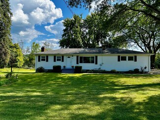 7925 King Rd, Spring Arbor, MI 49283