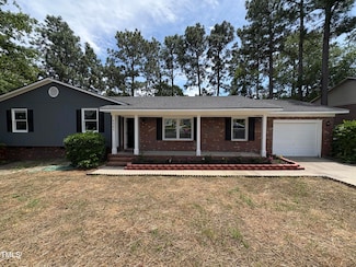 6905 Pine Creek Ct, Fayetteville, NC 28314