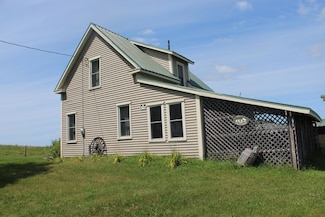 486 North St, Sherman, ME 04776