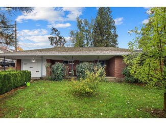 7580 SE Lake Rd, Milwaukie, OR 97267