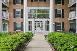 5500 Carriageway Dr Unit 213, Rolling Meadows, IL 60008