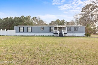 555 Richlands Loop Rd, Richlands, NC 28574
