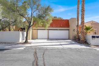 5102 Tennis Ct E, Las Vegas, NV 89120