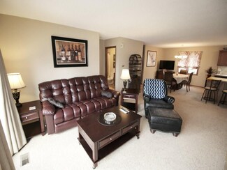 5015 Karen Dr Unit 204, Panora, IA 50216