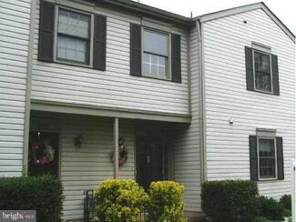 10545 Stonington Ln, Manassas, VA 20109
