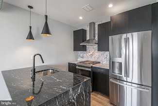 526 Brown St Unit 205, Philadelphia, PA 19123