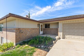 416 N 61st Ave, Yakima, WA 98908