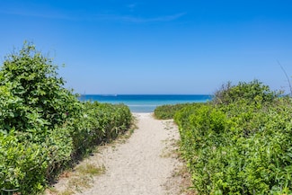 79 Clowes Dr, Falmouth, MA 02540