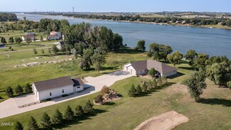 8100 Burnt Creek Island Rd, Bismarck, ND 58503