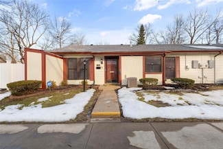 2438 Forest Shadows Dr, Saint Louis, MO 63136