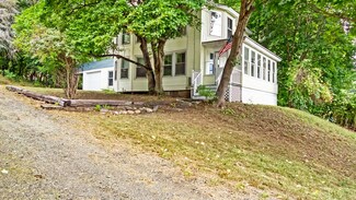 5 Old Western Ave, Winthrop, ME 04364
