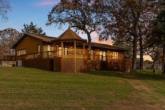 379 Navajo Trail, Kimberling City, MO 65686