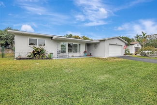 9460 NW 3rd St, Pembroke Pines, FL 33024