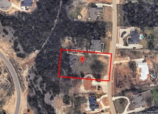 326 Iron Hill, New Braunfels, TX 78132