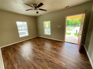 2919 Wellington St, Greenville, TX 75401