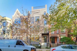 3533 N Fremont St Unit 2, Chicago, IL 60657