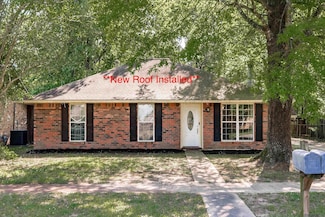 2011 Hoyt Dr, Baton Rouge, LA 70816