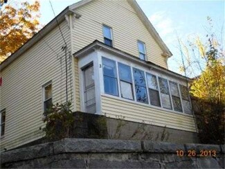 3 Rockland St, Fitchburg, MA 01420