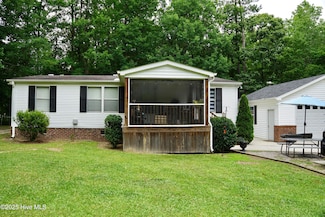 88 Birch Dr, Blounts Creek, NC 27814