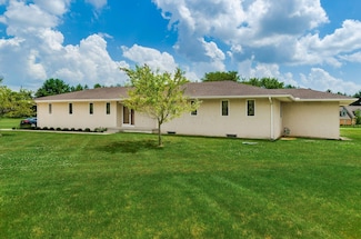338 Thames Ct, London, OH 43140